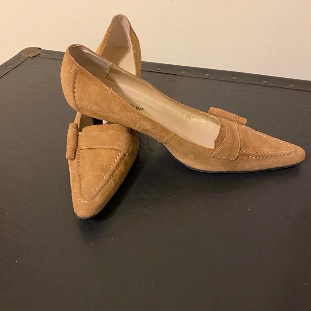 Worthington Women's Tan Suede Sophisticated Dress Pumps/Shoes, Size 8.5M. - Picture 4 of 7